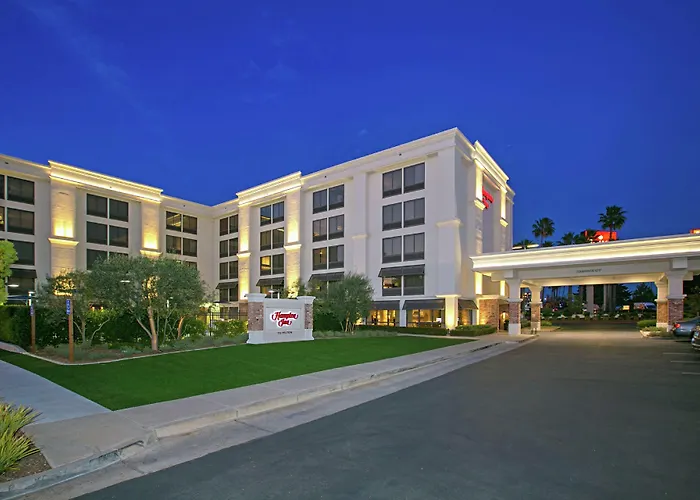 Pet Friendly hotel: Hampton Inn By Hilton San Diego - Kearny Mesa