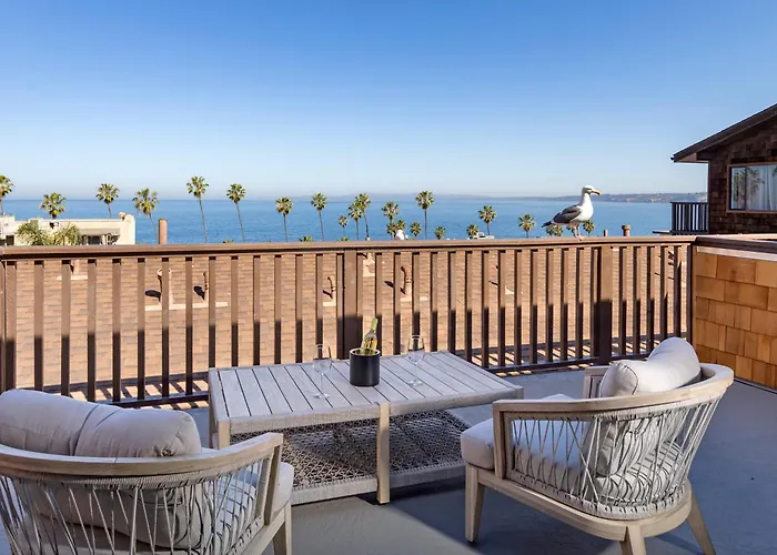 La Jolla Cove Suites
